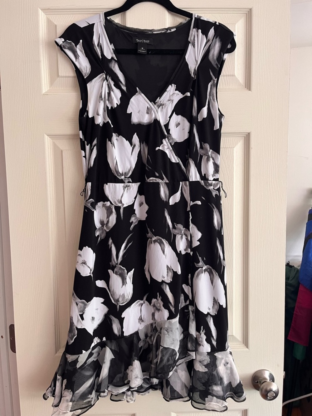 White House Black Market Black Floral tulip Chiffon Ruffle faux wrap Dress M